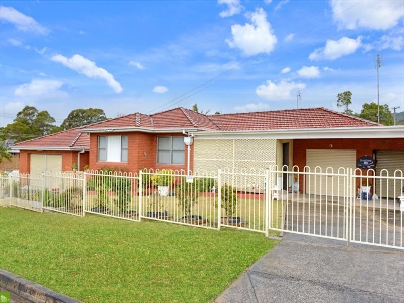 43 Simpson Parade, Albion Park NSW 2527