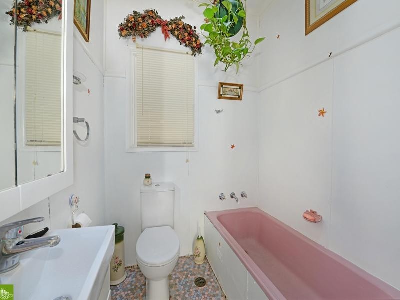 33 Macquarie Street, Albion Park NSW 2527