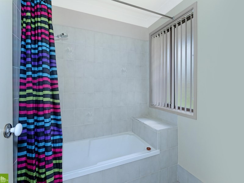 29 Mayfield Circuit, Albion Park NSW 2527