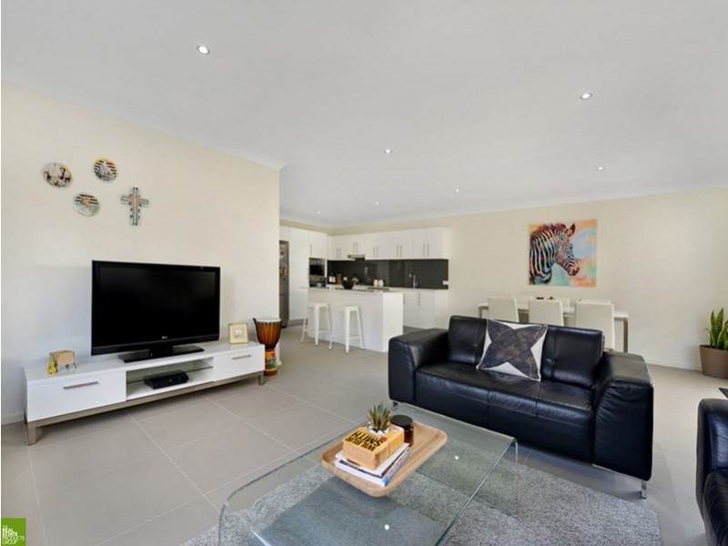 11a Cascade Circuit, Albion Park NSW 2527