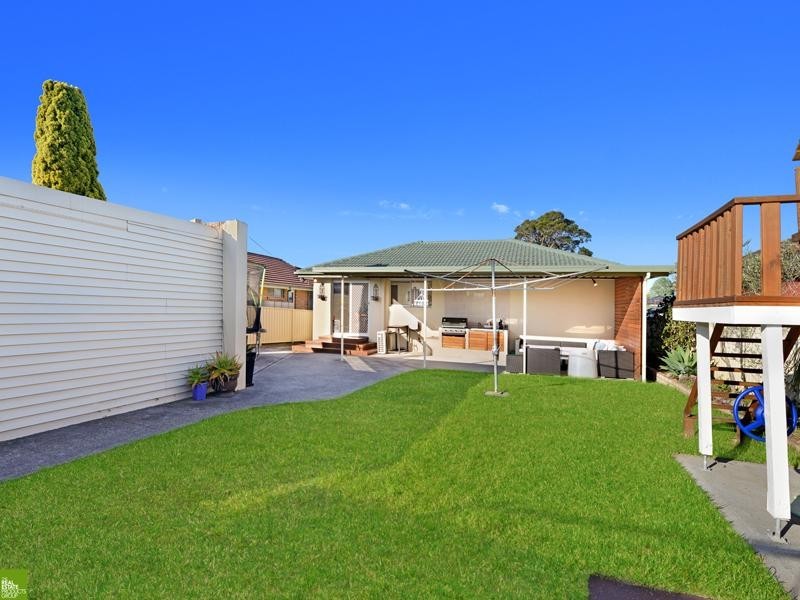 34 Acacia Avenue, Albion Park Rail NSW 2527