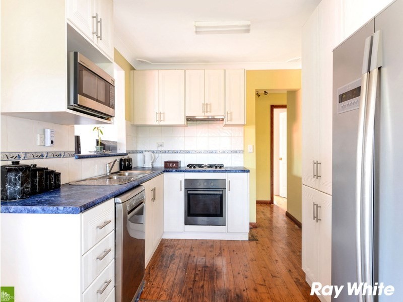 14 Beveridge Street, Albion Park NSW 2527