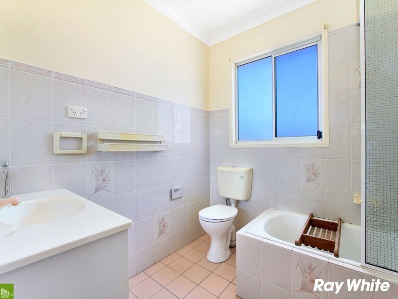 52 Ash Avenue, Albion Park Rail NSW 2527