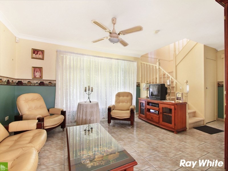 52 Ash Avenue, Albion Park Rail NSW 2527