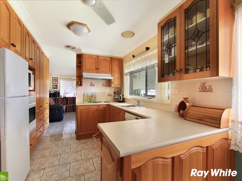 52 Ash Avenue, Albion Park Rail NSW 2527