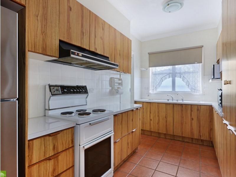 43 Simpson Parade, Albion Park NSW 2527