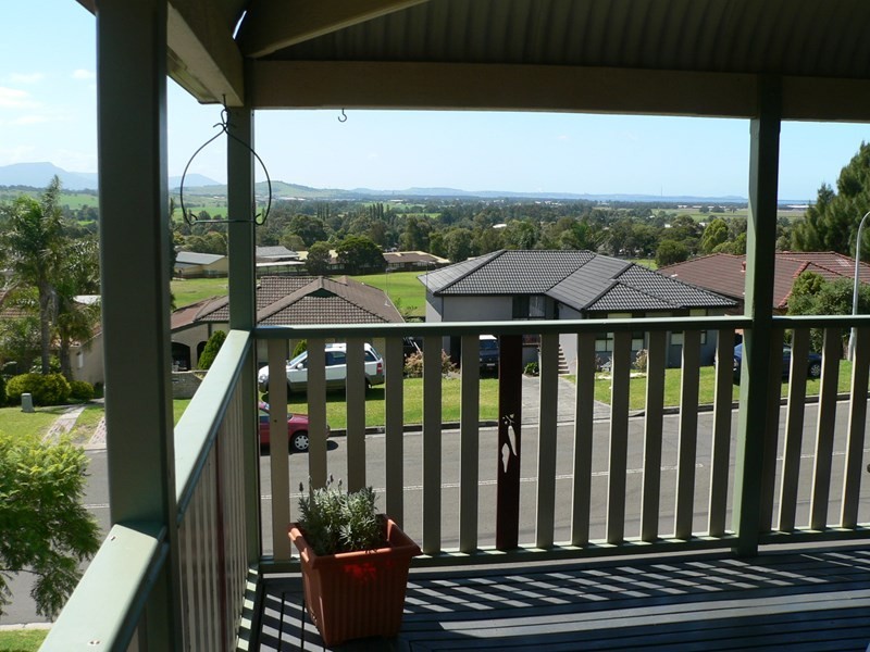 10 Church Street, Albion Park NSW 2527