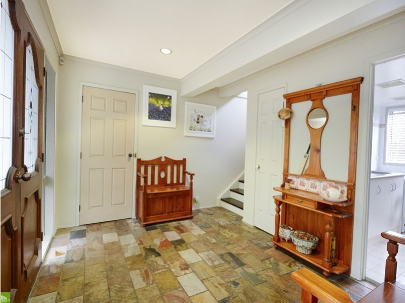 11 White Gum Avenue, Albion Park Rail NSW 2527