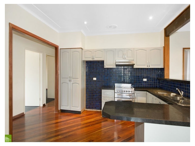 72 Little Lake Crescent, Warilla NSW 2528