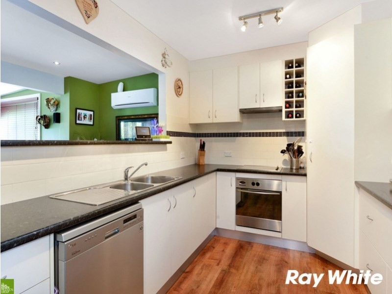 33 Wiley Street, Albion Park NSW 2527