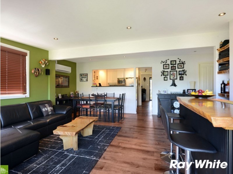 33 Wiley Street, Albion Park NSW 2527