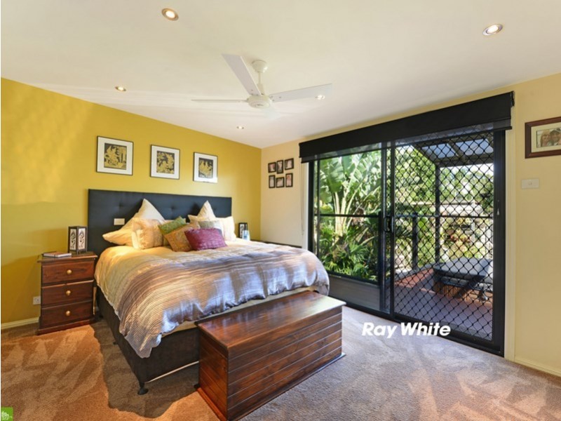 33 Wiley Street, Albion Park NSW 2527