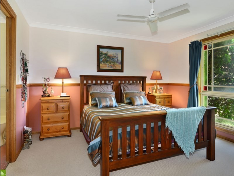 15 Severn Place, Albion Park NSW 2527