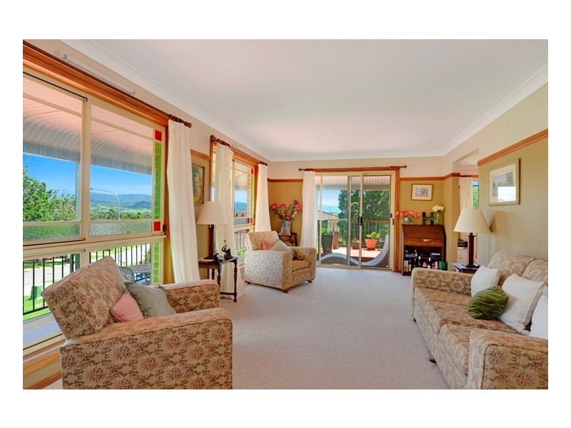 15 Severn Place, Albion Park NSW 2527