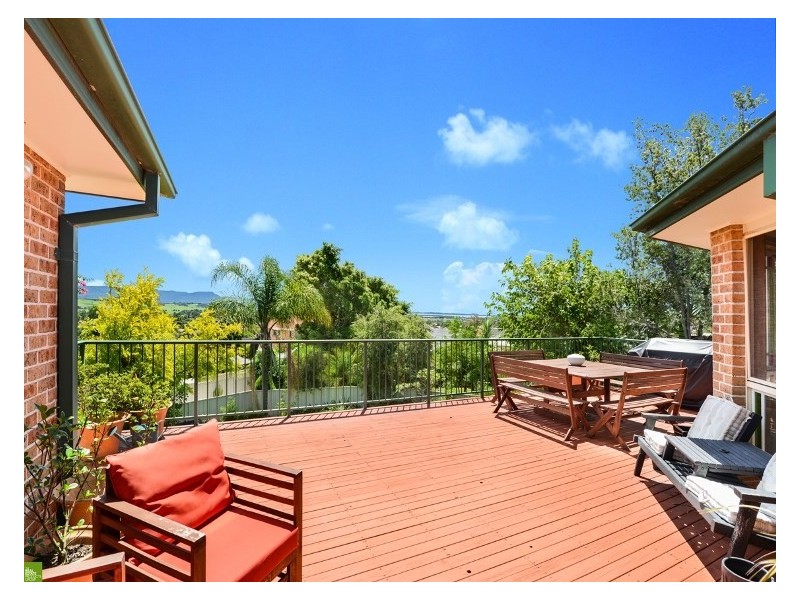 15 Severn Place, Albion Park NSW 2527