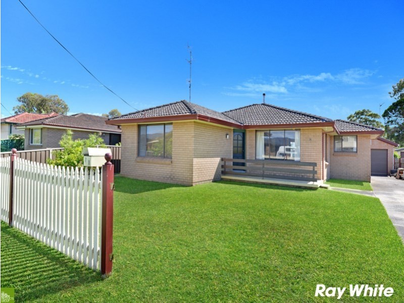 71 Poplar Avenue, Albion Park Rail NSW 2527