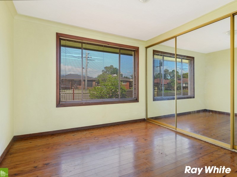 71 Poplar Avenue, Albion Park Rail NSW 2527