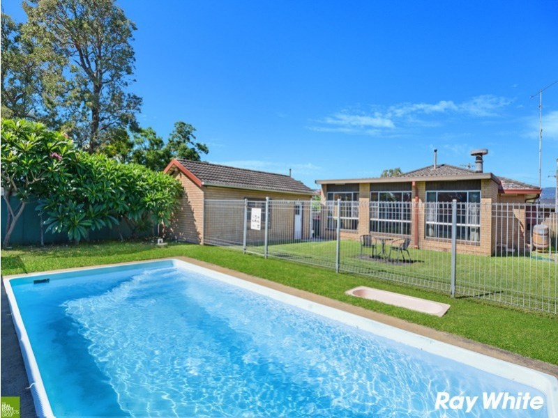 71 Poplar Avenue, Albion Park Rail NSW 2527