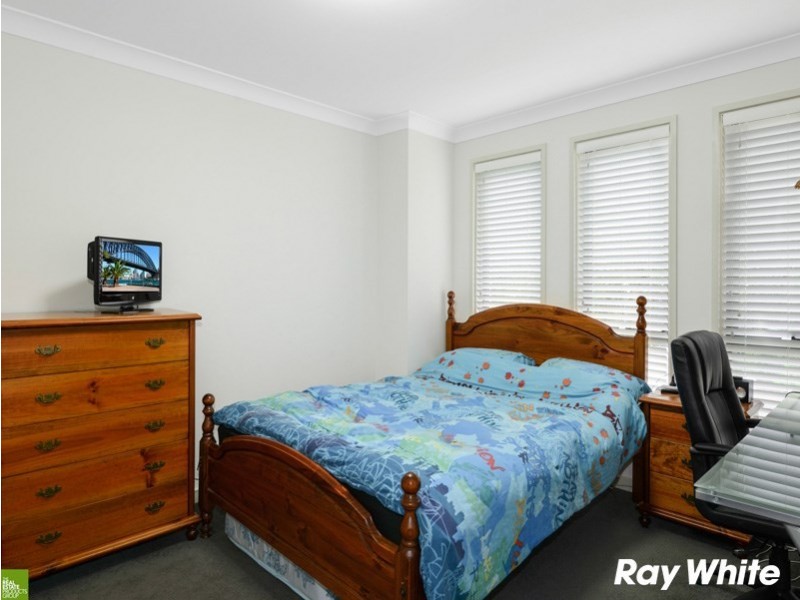 18 Waterford Terrace, Albion Park NSW 2527