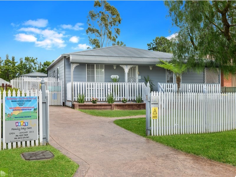 15 Hamilton Road, Albion Park NSW 2527