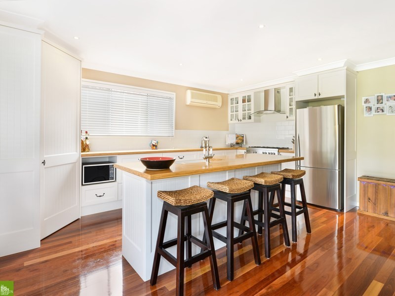 15 Hamilton Road, Albion Park NSW 2527