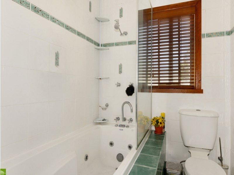 64 Taylor Road, Albion Park NSW 2527