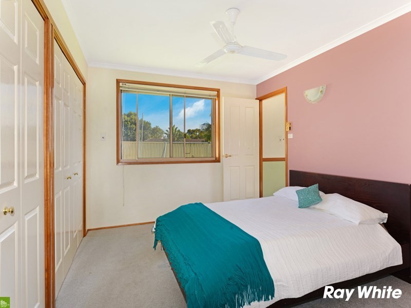 10 Ribbonwood Place, Albion Park Rail NSW 2527