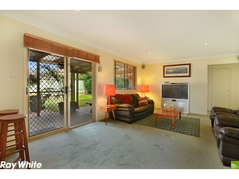 38 Esperance Drive, Albion Park NSW 2527