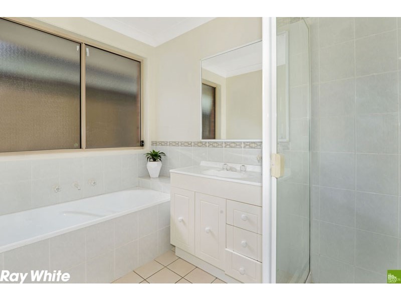 38 Esperance Drive, Albion Park NSW 2527