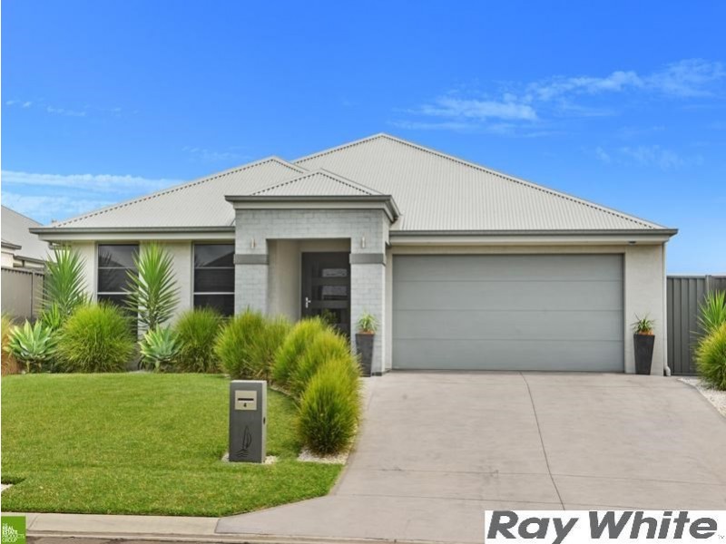 4 Bayview Avenue, Haywards Bay NSW 2530