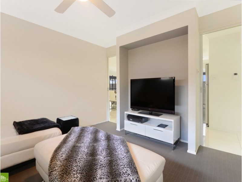 4 Bayview Avenue, Haywards Bay NSW 2530