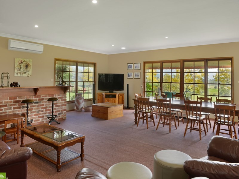 301 Marshall Mount Road, Marshall Mount NSW 2530
