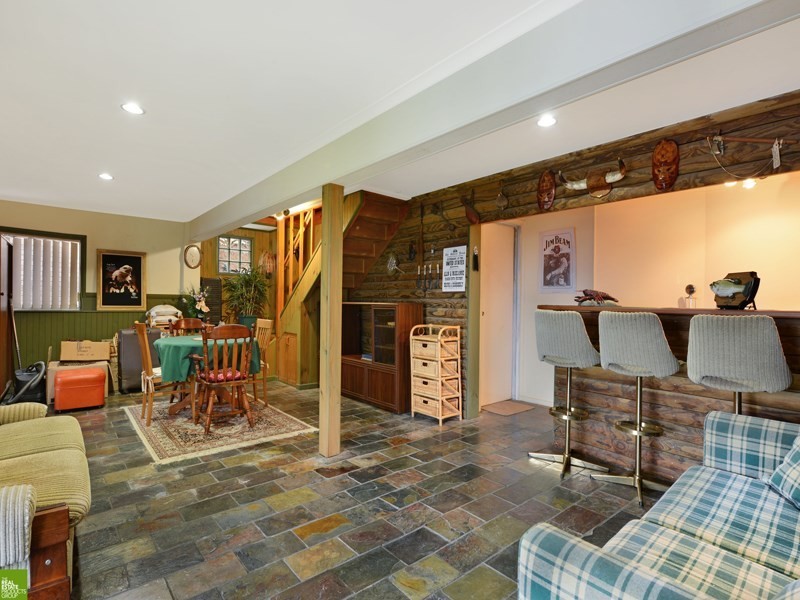 11 Scenic Crescent, Albion Park NSW 2527