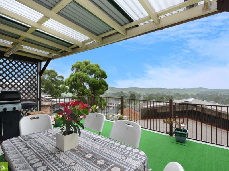 11 Scenic Crescent, Albion Park NSW 2527