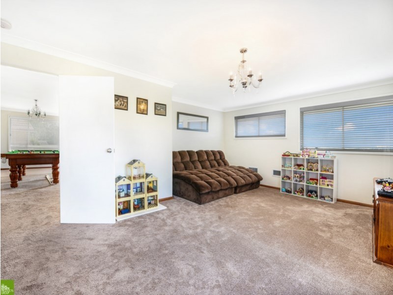 22 Pleasant View Close, Albion Park NSW 2527