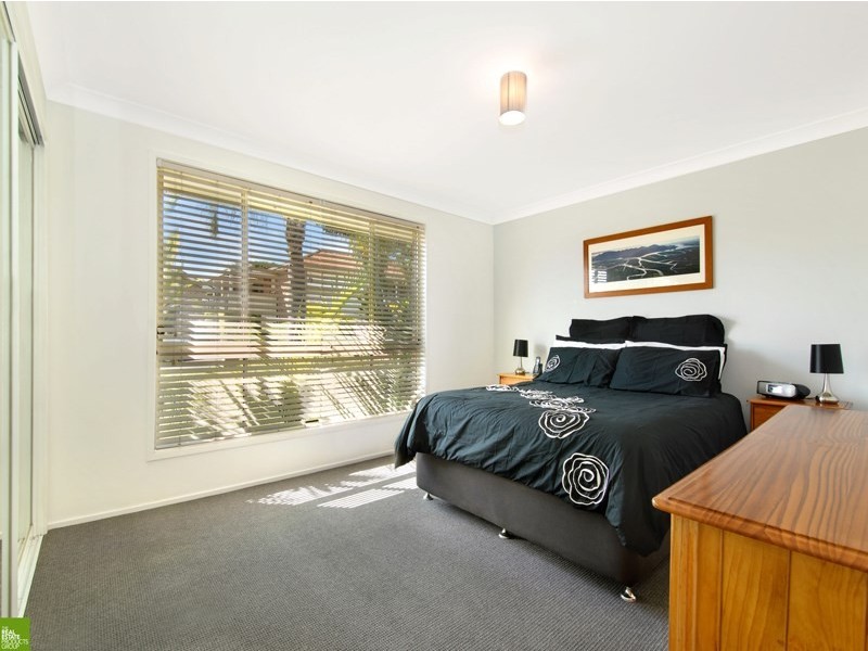 4 Harris Street, Albion Park NSW 2527