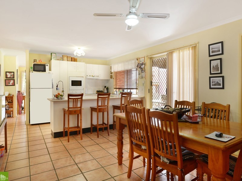 17 Hazelton Drive, Albion Park NSW 2527
