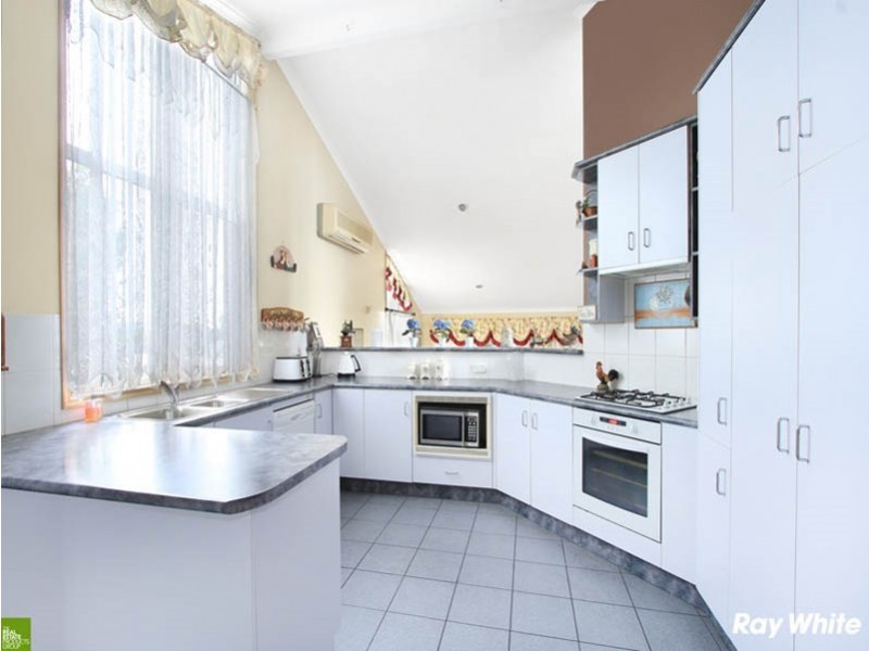 27 Hillside Drive, Albion Park NSW 2527