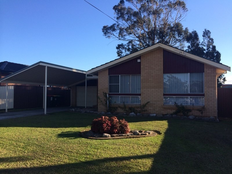 12 Banksia Avenue, Albion Park Rail NSW 2527