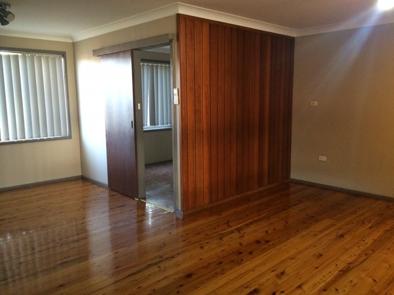 12 Banksia Avenue, Albion Park Rail NSW 2527