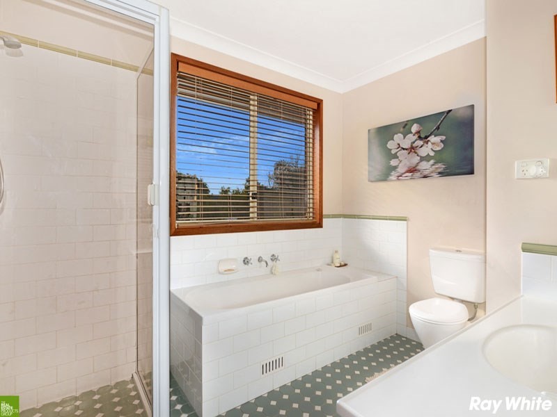 42 Gloucester Circuit, Albion Park NSW 2527