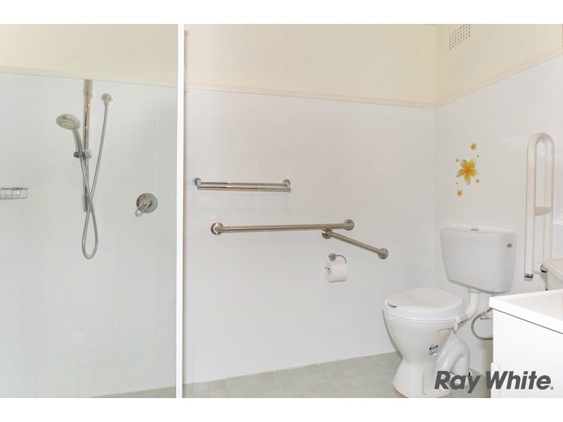 8 Wiley Street, Albion Park NSW 2527