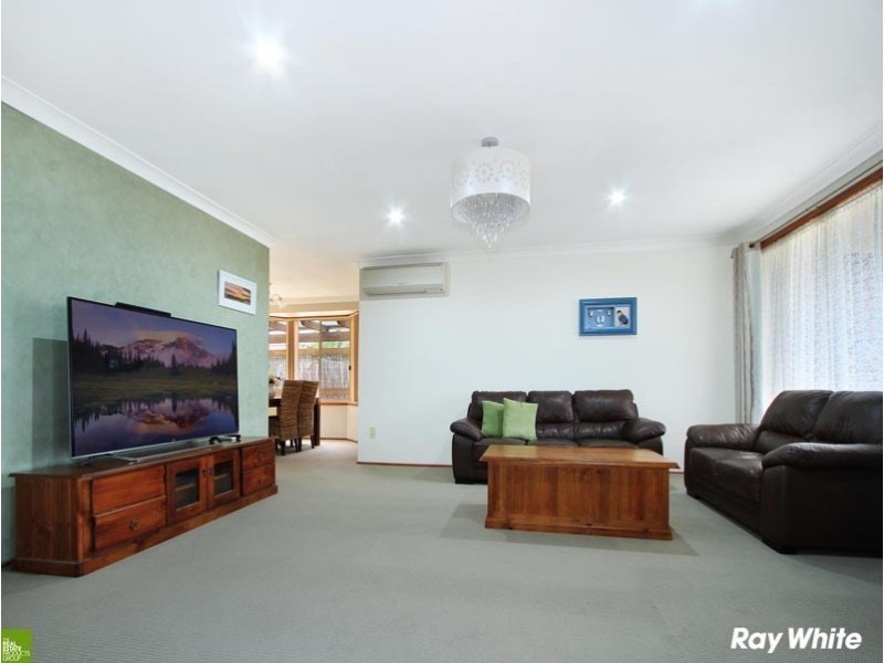 90 Daintree Drive, Albion Park NSW 2527