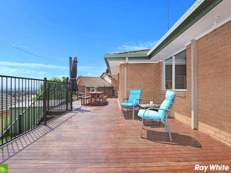 4 Barwon Place, Albion Park NSW 2527