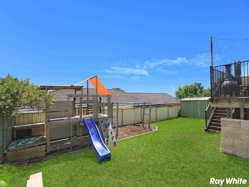 4 Barwon Place, Albion Park NSW 2527