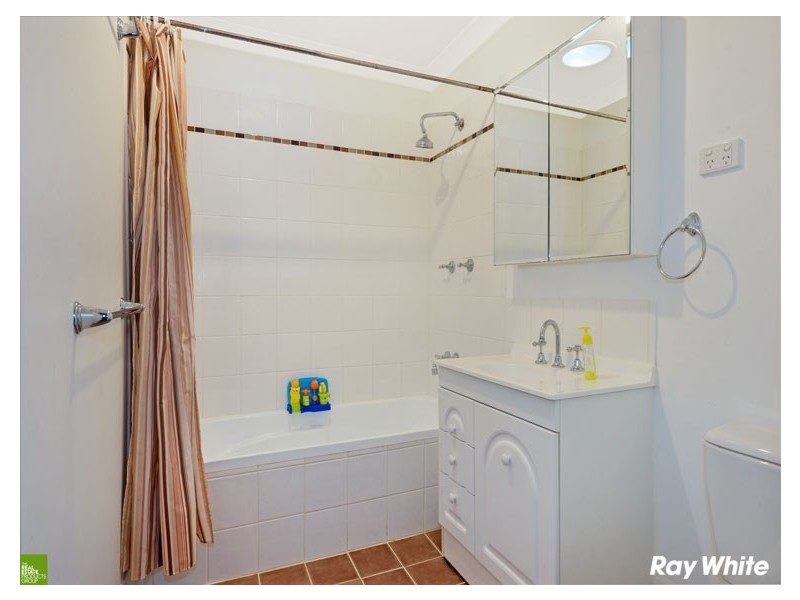 46 Bradman Avenue, Warilla NSW 2528