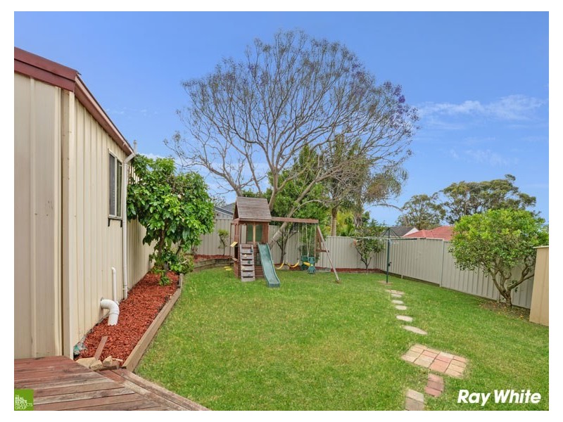 46 Bradman Avenue, Warilla NSW 2528