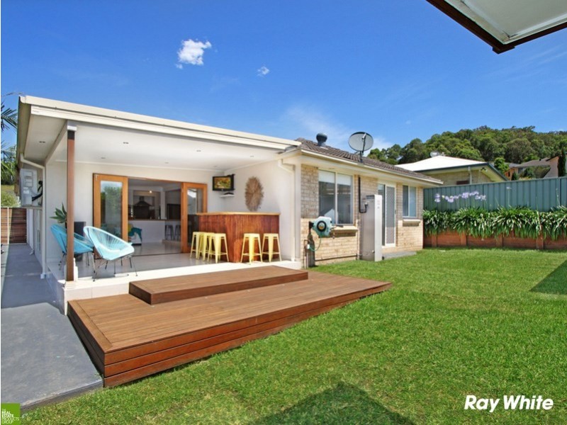 6 Molongo Street, Albion Park NSW 2527