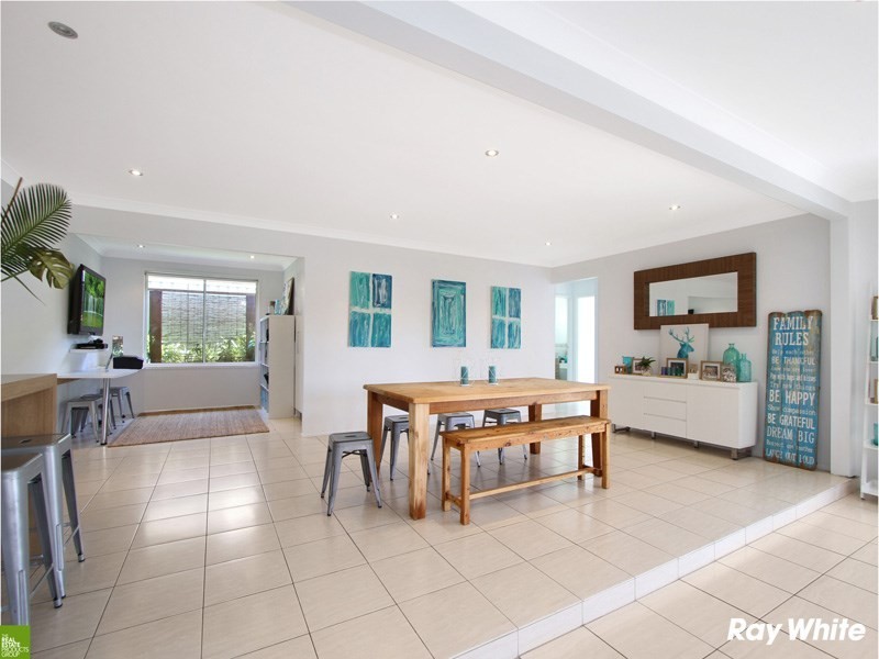 6 Molongo Street, Albion Park NSW 2527