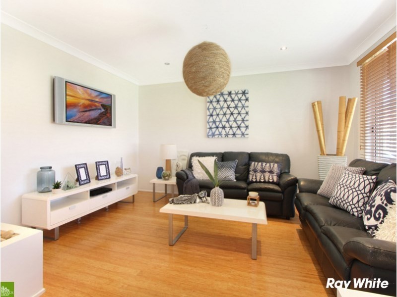 6 Molongo Street, Albion Park NSW 2527